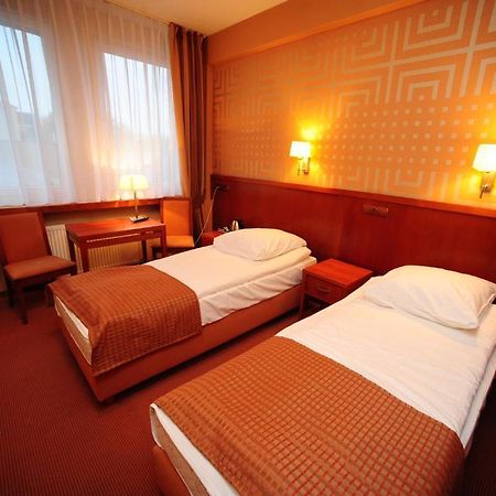 Hotel Gwda Pila Bagian luar foto
