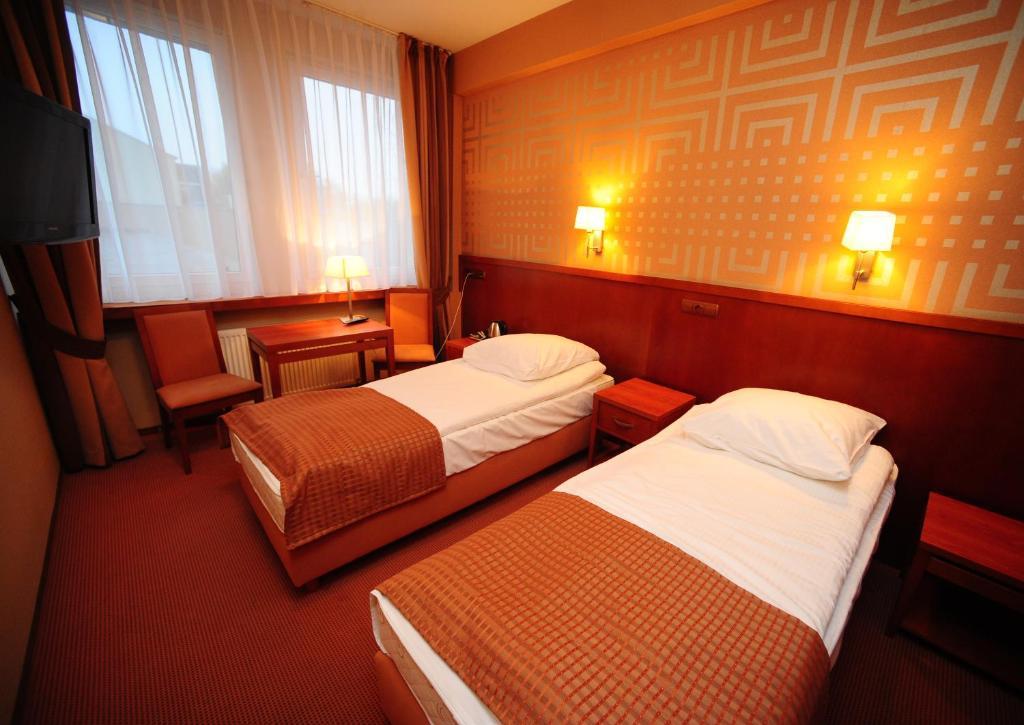 Hotel Gwda Pila Bagian luar foto